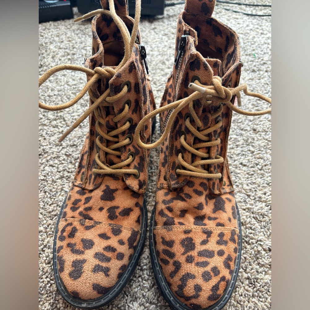 Billabong Leopard Print Lace and Zip Booties - Picture 2 of 12